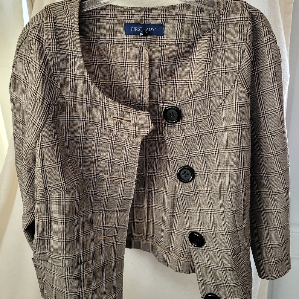 (837) First Lady ,plaid Jacket, Size 12,